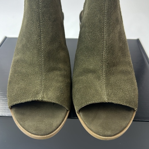 Franco Sarto Suede Olive Green Slides with hook & loop Strap. Size 8. - Picture 3 of 9
